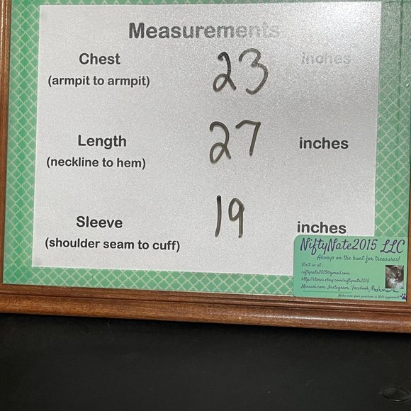 Chico’s women's size 3 (XL) beige/gold zebra print v neck top - Picture 7 of 7